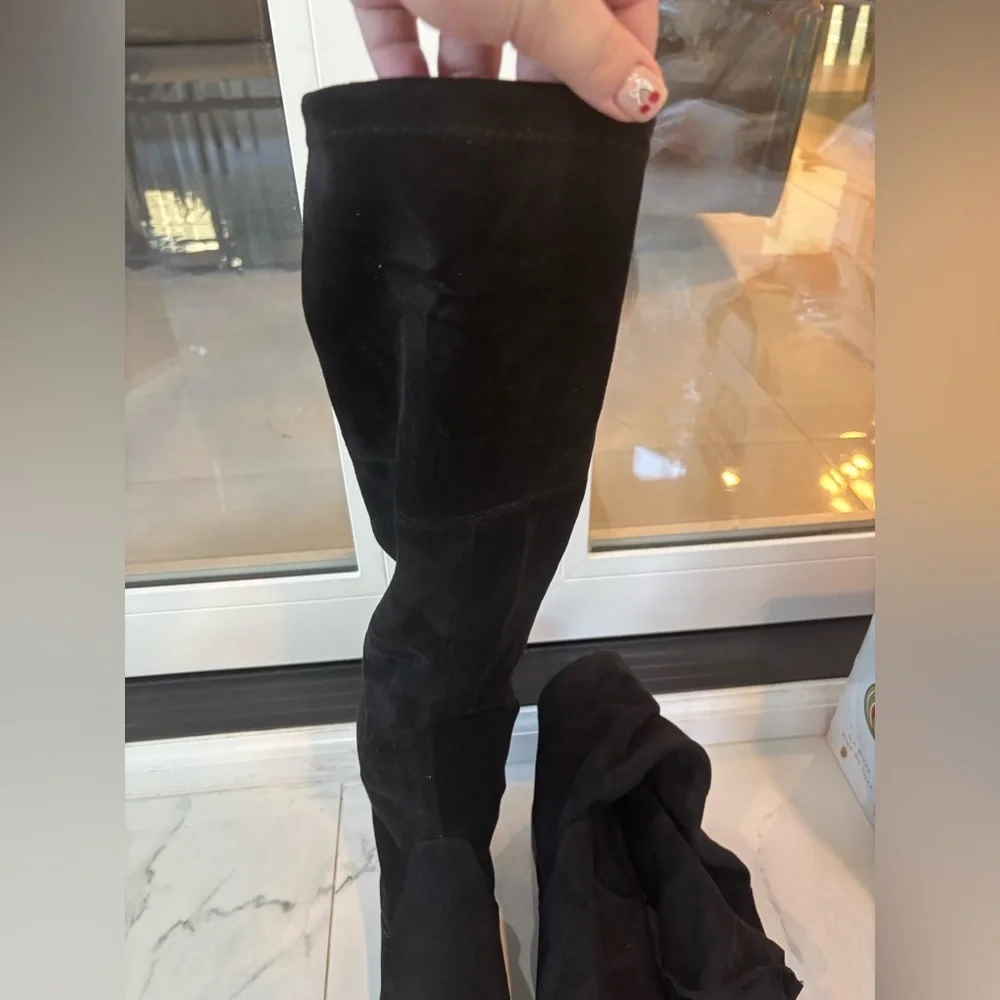Black Over-the-Knee Suede Boots
